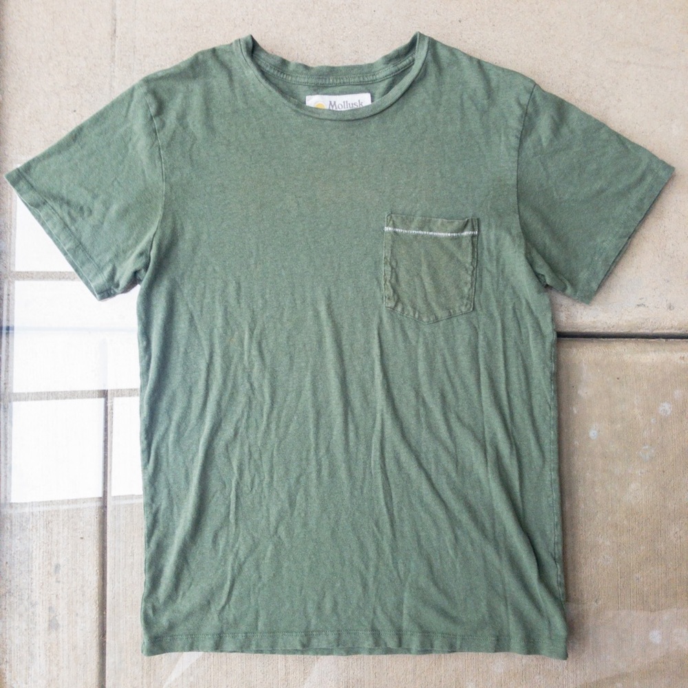 Small Mollusk Hemp Pocket Tee Olive Green Adult